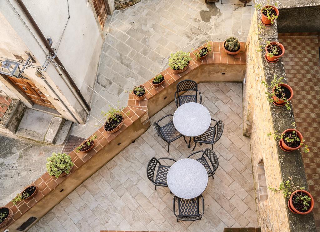 Bed and Breakfast Antico Borgo Seggiano Exterior foto